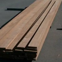 出售100方左右楸木大板烘干料，自由宽，厚度4公分，长度4米！