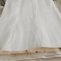 河南周口出售杨木单板，规格1.27*0.64米，厚1.8毫米，根据质量定价格！